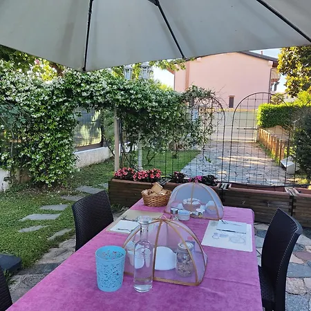 La Casa Della Rosa Nana Bed & Breakfast Trezzano sul Naviglio